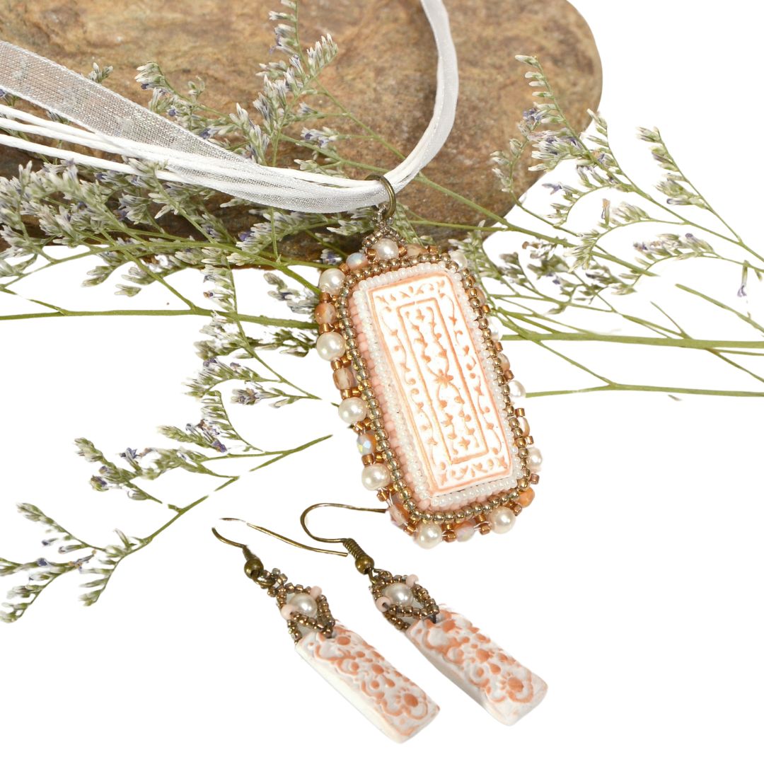 Floral Pearl Necklace Jewelry Set