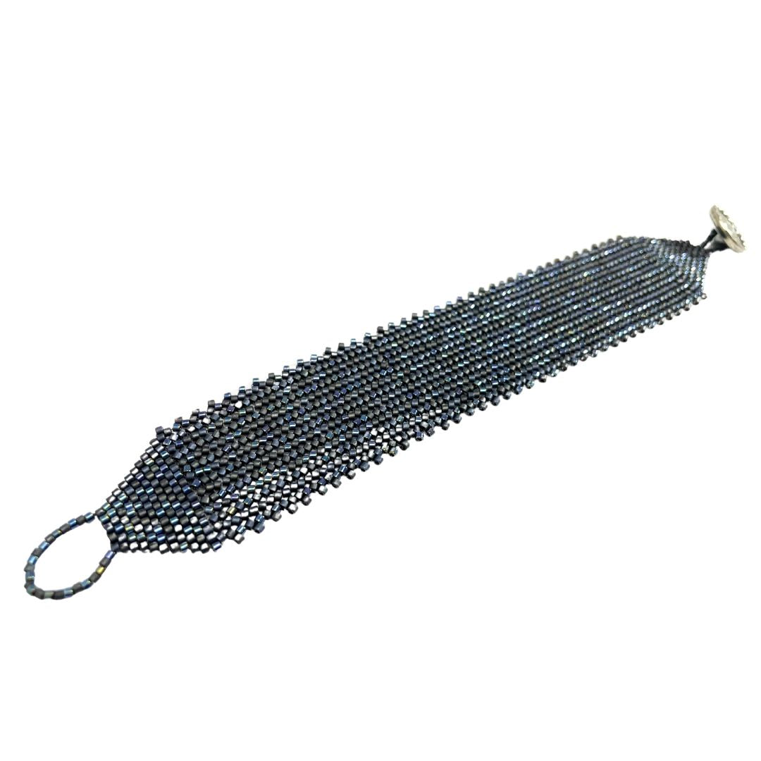 herringbone seed bead bracelet lay flat
