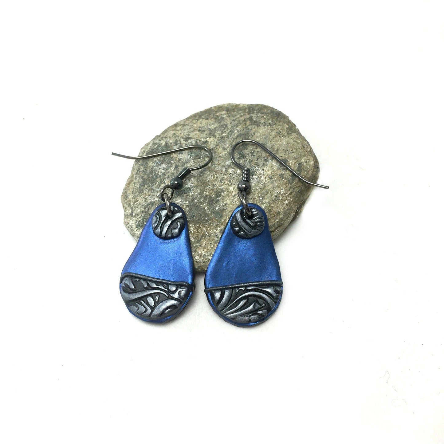 contemporary teardrop earrings