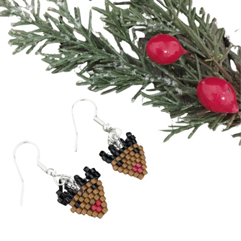 seed bead christmas reindeer earrings