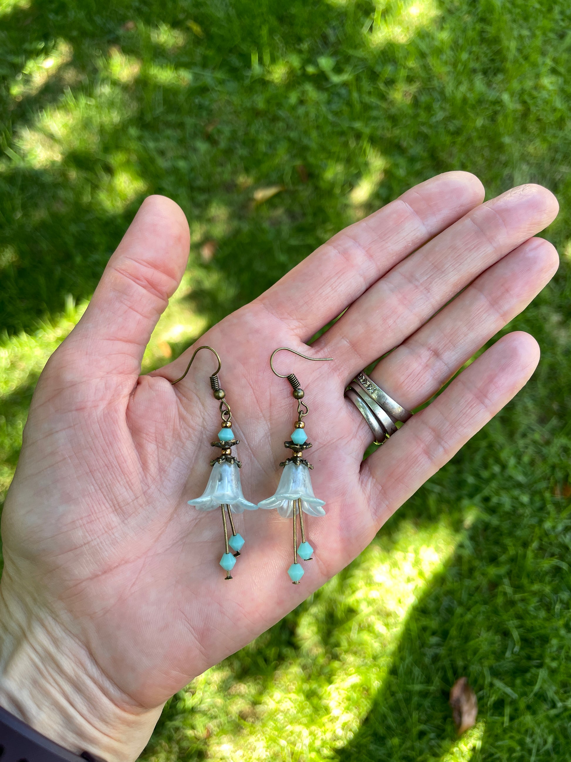 seed and sage flower earrings Light Green Lucite Bellflower Earrings – PAULA MCNULTY DESIGNS