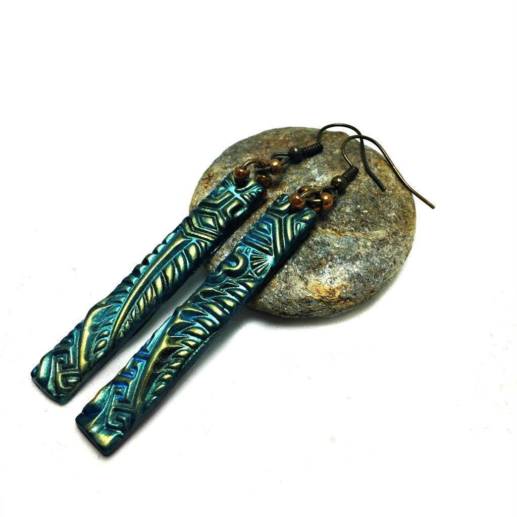 green zentangle earrings side shot