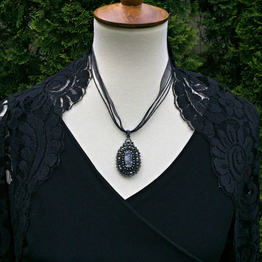 victorian gothic lace necklace on mannequin